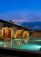 SWIMMING_POOL Sapphire Boutique Hotel Kudus