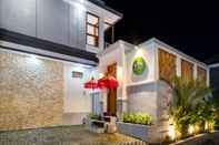 Exterior Vin Villa Canggu  (3 BR with private pool)