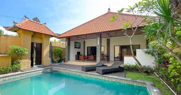 Swimming Pool The Lavana Bali Radiance Bima Villa Seminyak