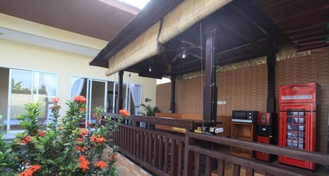 로비 2 BUKIT SUITES VILLA 1