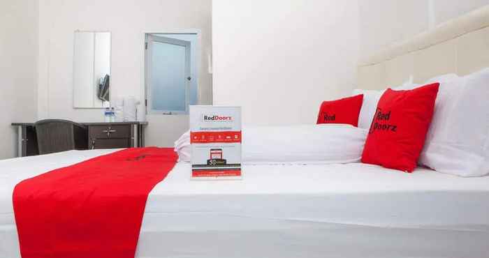 Lainnya RedDoorz near Telkom Corporate University