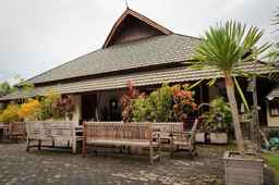 Hotel & Villa Bukit Indah Saumlaki by LeGreen, Rp 800.000