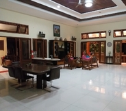 Lobby 2 Hotel & Villa Bukit Indah Saumlaki by LeGreen