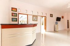 大堂 RedDoorz near Balekambang City Park