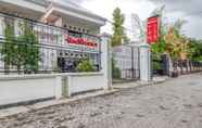 Lainnya 3 RedDoorz Hostel near Stadion Mandala Krida Yogya