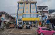 Exterior 2 RedDoorz Syariah @ Grand Taufiq Tarakan