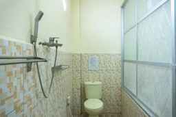 RedDoorz near H. Hasan Aroeboesman Airport, AU$21