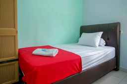 Griya Zukarnaen Syariah Mitra RedDoorz, Rp 222.499