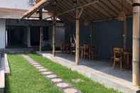 Others white dove guest house 3 canggu