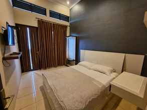 Others 4 Villa Pinus Batu M50