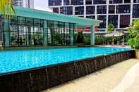 Swimming Pool The Ooak Suites and Residence, Kiara 163 by Bamboo Hospitality