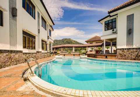 Swimming Pool Villa Pesona Wisata Puncak 