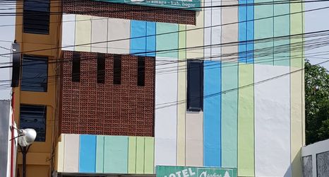 외관 2 HOTEL CEMARA GADING