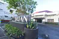 Bangunan Hotel Irian Surabaya