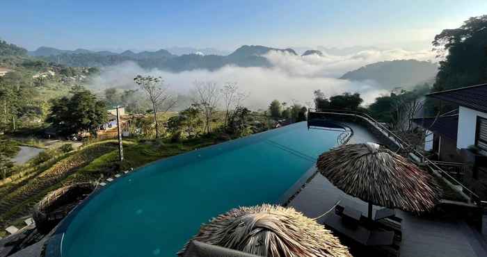 Hồ bơi Central Hills Pù Luông Resort