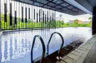 Swimming Pool Modern and Comfy Studio at Cordova Edupartment Semarang Apartment By Travelio