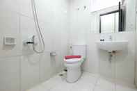 In-room Bathroom Comfort Studio Apartment For 4 Pax at Nifarro Park By Travelio