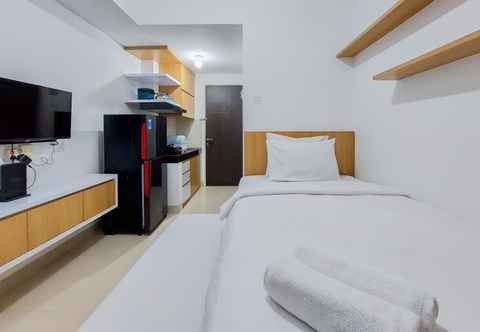 Bilik Tidur Nice and Cozy Studio at Serpong Garden Apartment By Travelio