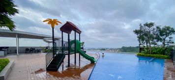 Swimming Pool 4 Comfortable 1BR Apartment without Living Room at Amartha View By Travelio