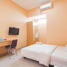 Others1Shofy Guest House Syariah Mitra RedDoorz,Tukangnya Bangun Rumah飯店