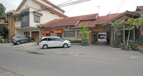 외관 2 RedDoorz near Pojok Beteng Prawirotaman