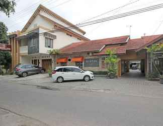 Exterior 2 RedDoorz near Pojok Beteng Prawirotaman