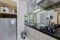 Common Space Simply Look Studio Apartment at Atria Residence Gading Serpong By Travelio