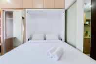 Bedroom Homey and Best Price Studio Transpark Bintaro Apartment By Travelio