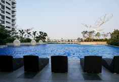 Swimming Pool 4 Elegant and Cozy Stay Studio at West Vista Apartment By Travelio