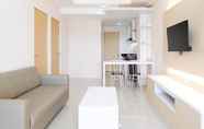 Common Space 4 Spacious and Elegant 3BR at Bale Hinggil Apartment By Travelio