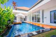 Kolam Renang Villa Katrin