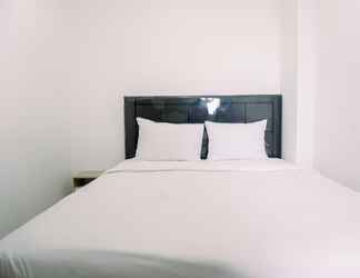 Kamar Tidur 2 Homey and Comfort 2BR Belmont Residence Puri Apartment By Travelio