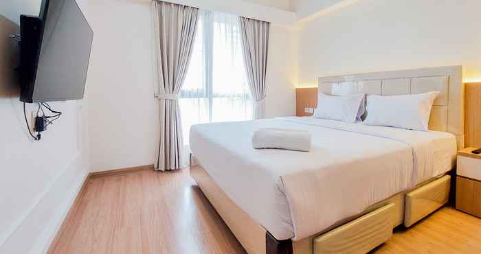 Kamar Tidur Nice and Spacious 3BR at Sky House BSD Apartment By Travelio