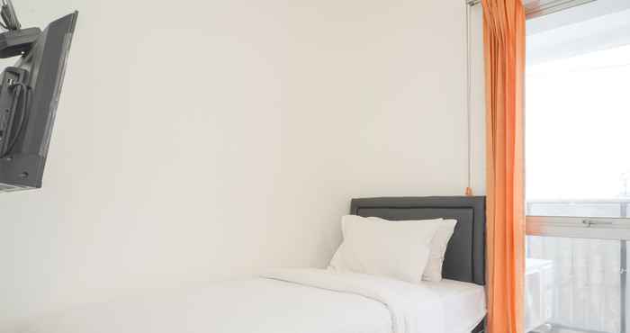 Bedroom Minimalist Studio Apartment Taman Semanan Indah Cengkareng By Travelio