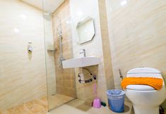 In-room Bathroom 7 Lovina 20-12A at Formosa Residence