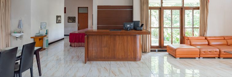 Lobby RedDoorz Syariah @ Gambung Ciwidey