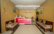 Lobby 2 RedDoorz Syariah @ Jalan Gajah Mada Meulaboh