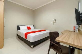 Bedroom 4 RedDoorz @ Mangga Besar 2