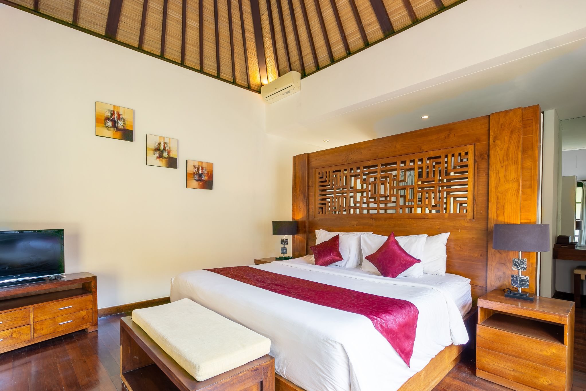 Bilik Tidur 4 Sukanami Villa Ubud by ecommerceloka