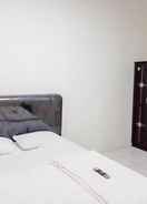 BEDROOM Agnes Residence near Blok M Mitra RedDoorz