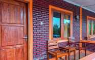 Sảnh chờ 3 Villa Kampoeng City Pacet Mitra RedDoorz