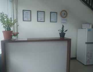 ล็อบบี้ 2 Fidelia Homestay Palu Mitra RedDoorz