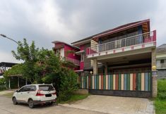 Exterior 7 d'H Mansion La Rosa Syariah Sentul Mitra RedDoorz