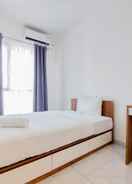 BEDROOM Wonderful Studio at Sky House Alam Sutera Apartment By Travelio