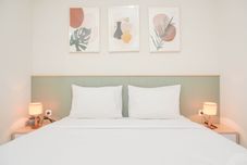 ห้องนอน Homey and Scenic 1BR Gold Coast Apartment near PIK By Travelio