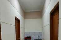 Common Space Adiputra Guesthouse 4