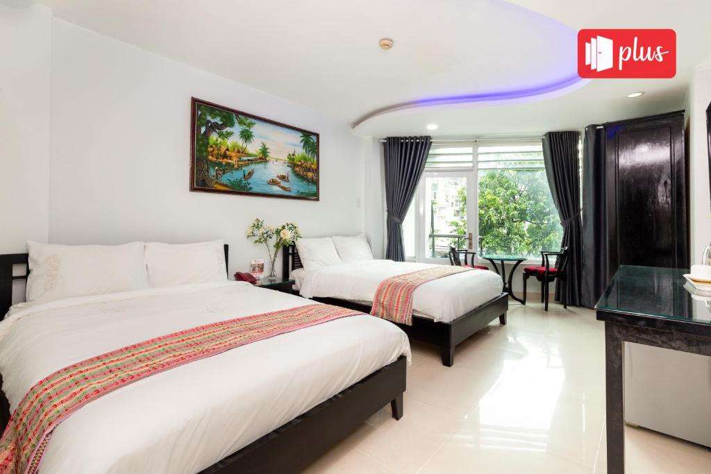 Tan Hoang Long Hotel khách sạn gần phố đi bộ Nguyễn Huệ