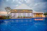 Swimming Pool RV Hotel Kutus Kutus