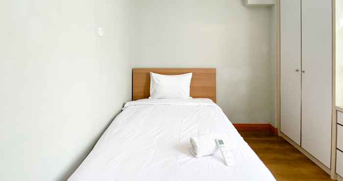 Lainnya Comfort 2BR Apartment at Crown Court Executive Condominium By Travelio