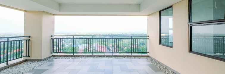 Lobby Comfort and Modern 2BR Transpark Cibubur Apartment By Travelio